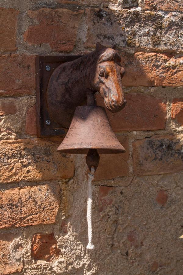 Podere Piazza Casa Dell'Arcivescovo 锡耶纳 外观 照片